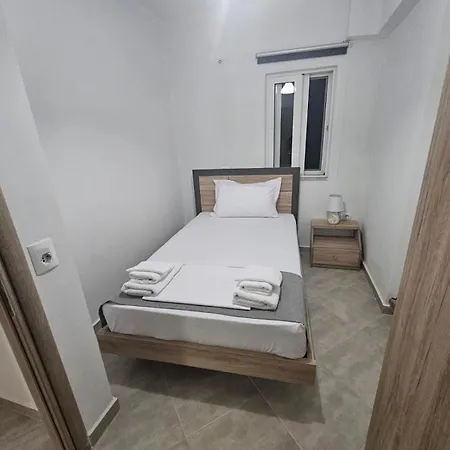 Brisilda * Sarandë